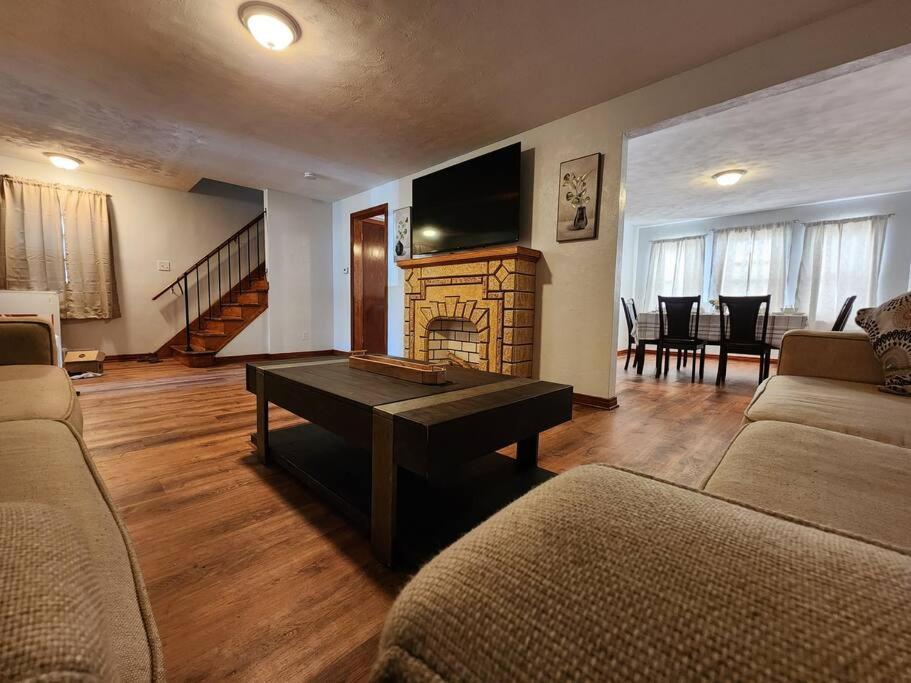 Urban Oasis At Falls 3 Beds Slips 6 Niagara Falls Bagian luar foto